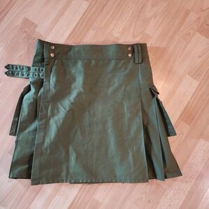UT Kikts Men's Green Kilt